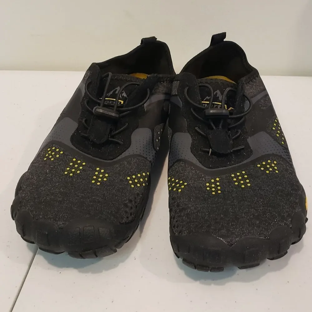 Norti V8 Athletic Shoes Size 4